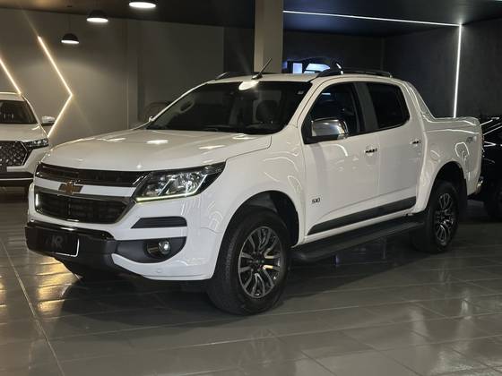 CHEVROLET S10 2.8 HIGH COUNTRY 4X4 CD 16V TURBO DIESEL 4P AUTOMÁTICO CHEVROLET S10 2.8 HIGH COUNTRY 4X4 CD 16V TURBO DIESEL 4P AUTOMÁTICO